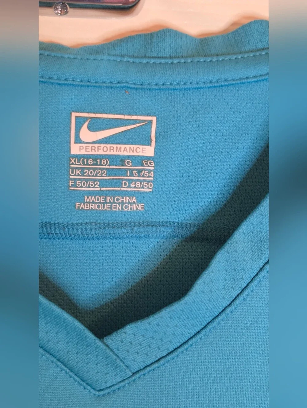 Nike Dry Fit Turquoise Blue V-Neck Athletic Top Short Sleeve White Piping XL